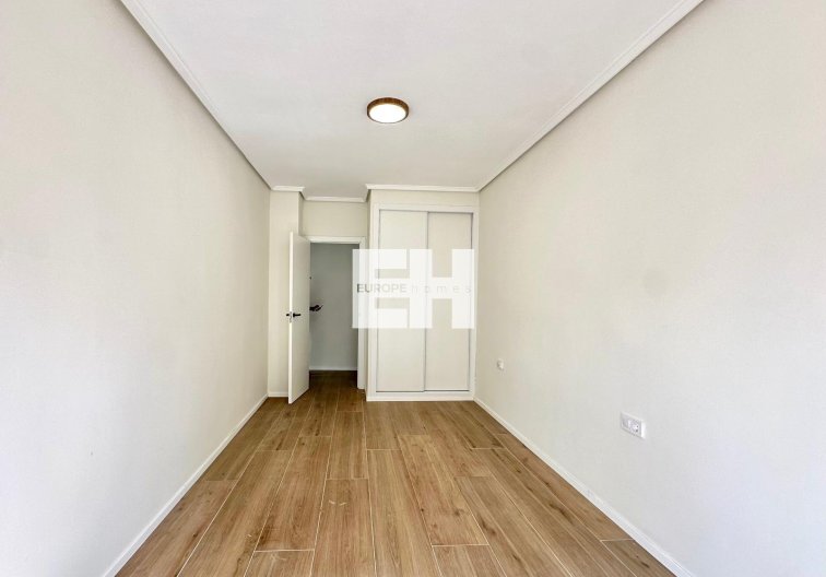 Revente - Appartement - Torrevieja - Centro