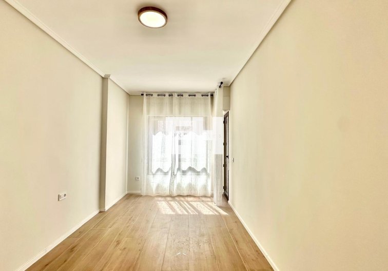 Revente - Appartement - Torrevieja - Centro