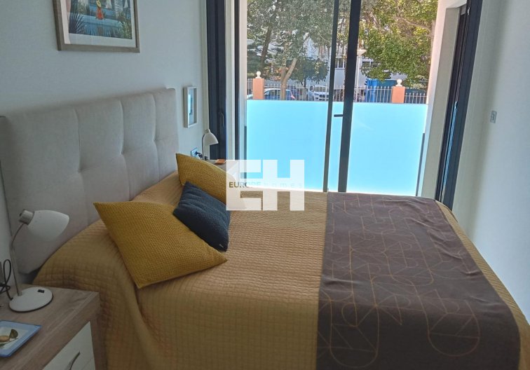 Segunda mano - Apartamento  - Torrevieja - Estacion De Autobuses