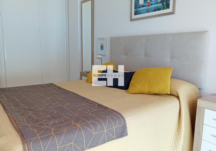 Segunda mano - Apartamento  - Torrevieja - Estacion De Autobuses