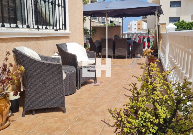 Revente - villa - Orihuela Costa - Costa Blanca
