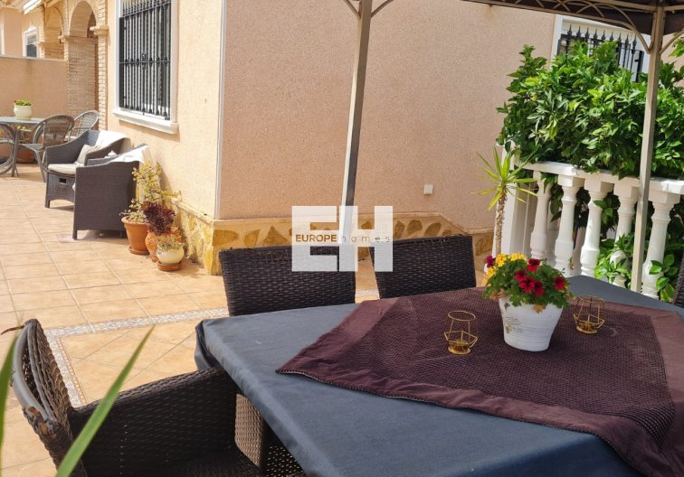 Revente - villa - Orihuela Costa - Costa Blanca