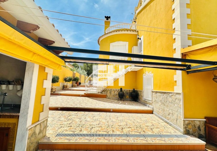 Segunda mano - villa - Orihuela - Urb. Montepinar