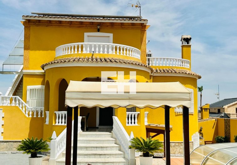 Segunda mano - villa - Orihuela - Urb. Montepinar