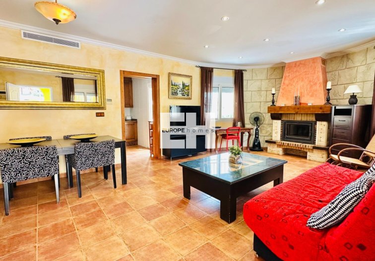 Segunda mano - villa - Orihuela - Urb. Montepinar