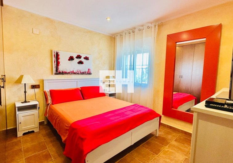 Segunda mano - villa - Orihuela - Urb. Montepinar