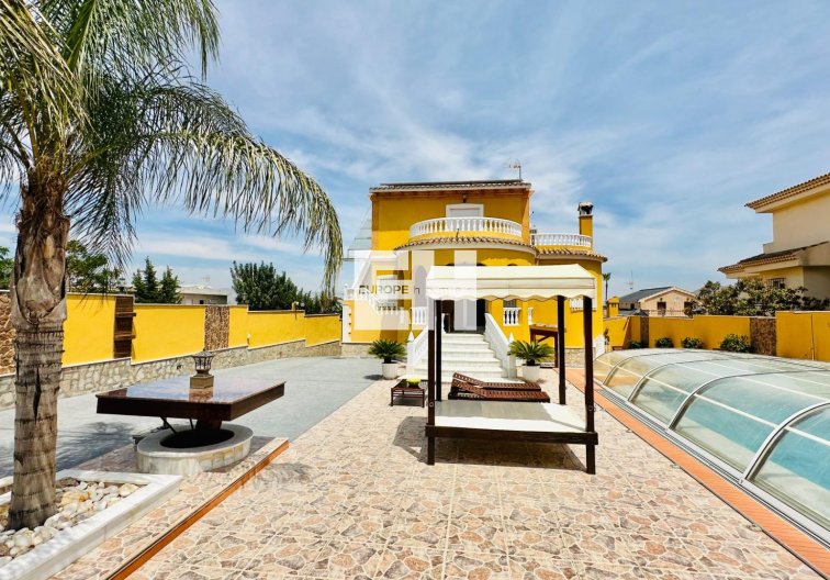 Segunda mano - villa - Orihuela - Urb. Montepinar