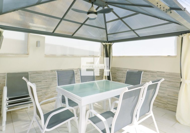Herverkoop - town house - Torrevieja - Punta Prima