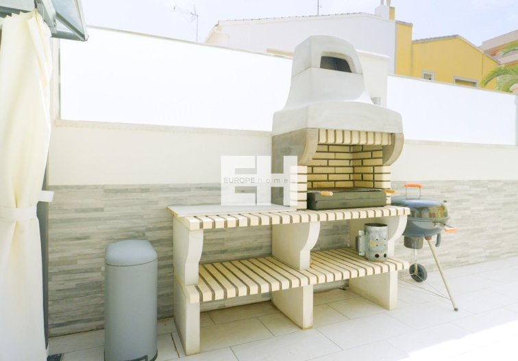 Herverkoop - town house - Torrevieja - Punta Prima