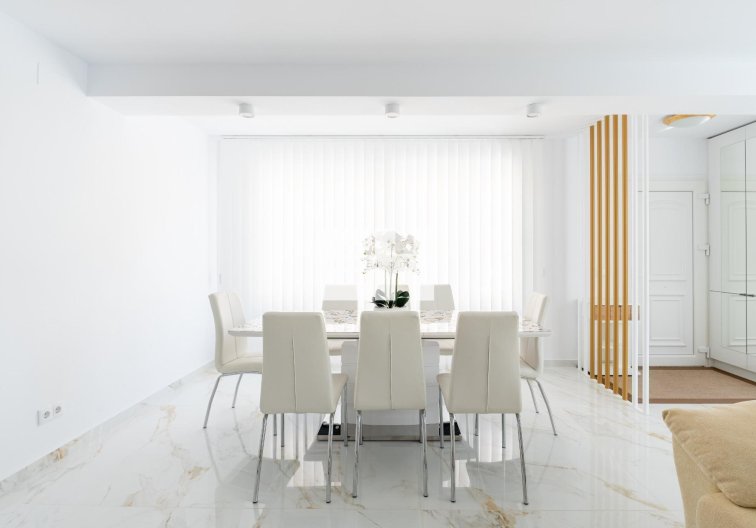 Herverkoop - town house - Torrevieja - Punta Prima