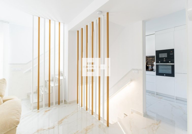 Herverkoop - town house - Torrevieja - Punta Prima
