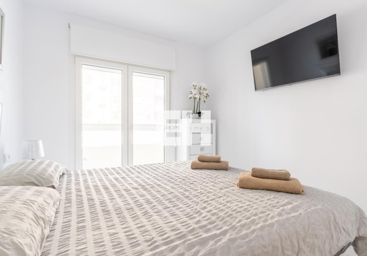 Herverkoop - town house - Torrevieja - Punta Prima