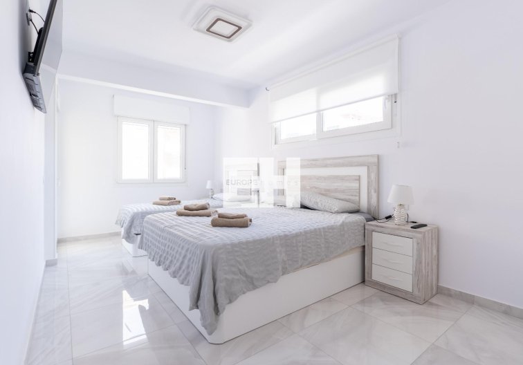 Herverkoop - town house - Torrevieja - Punta Prima