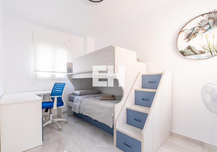 Herverkoop - town house - Torrevieja - Punta Prima