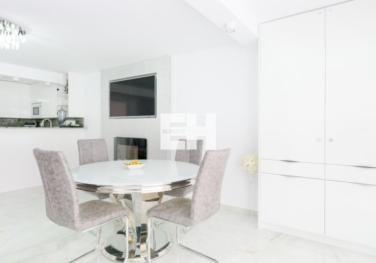 Herverkoop - town house - Torrevieja - Punta Prima