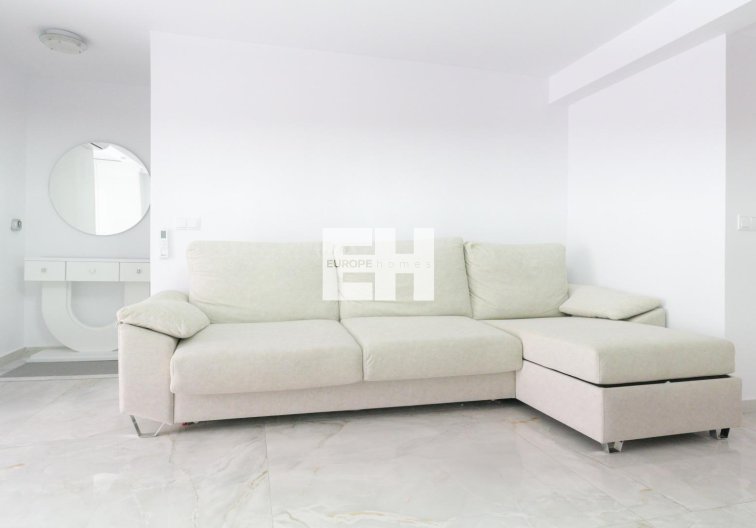 Herverkoop - town house - Torrevieja - Punta Prima