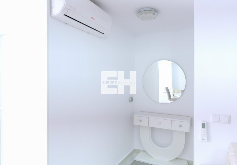 Herverkoop - town house - Torrevieja - Punta Prima