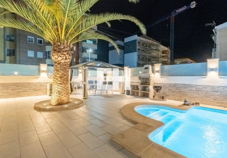 Herverkoop - town house - Torrevieja - Punta Prima