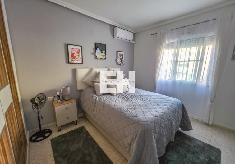 Wiederverkauf - villa - Villamartin - Costa Blanca