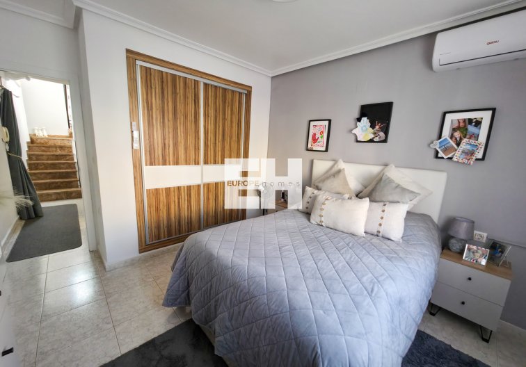 Wiederverkauf - villa - Villamartin - Costa Blanca