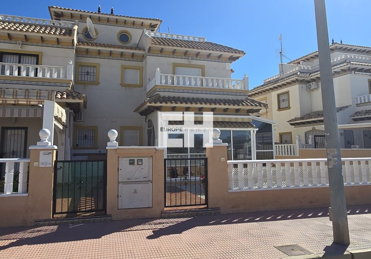 Resale - town house - Orihuela Costa - Costa Blanca