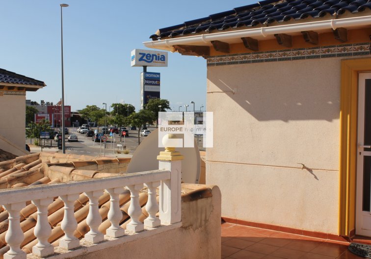 Wiederverkauf - villa - La Zenia - Costa Blanca