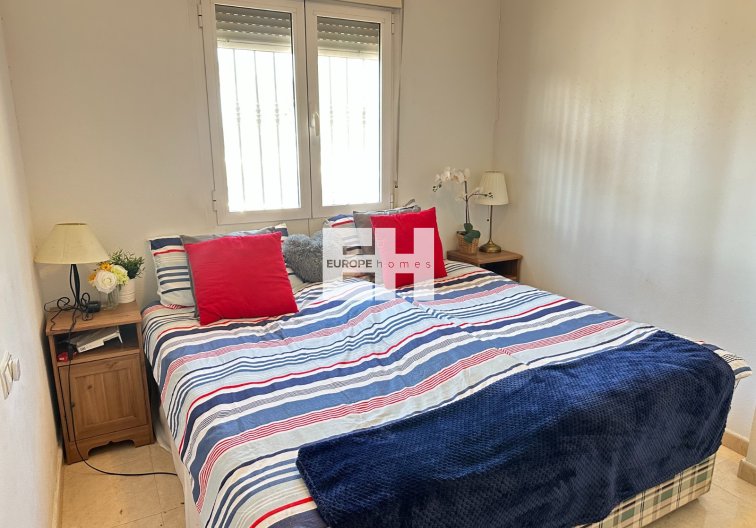 Segunda mano - Apartamento  - Jacarilla - Inland
