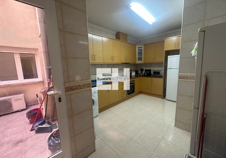 Segunda mano - Apartamento  - Jacarilla - Inland
