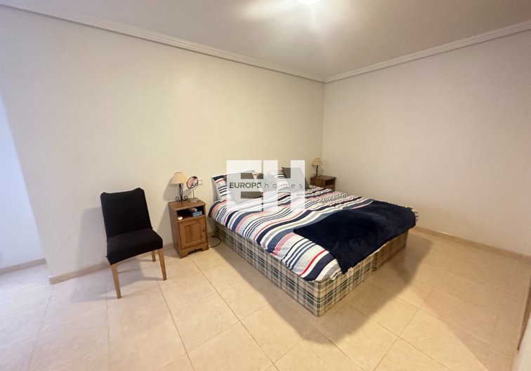 Segunda mano - Apartamento  - Jacarilla - Inland