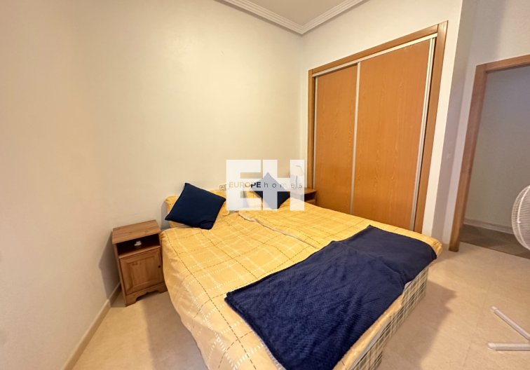 Segunda mano - Apartamento  - Jacarilla - Inland