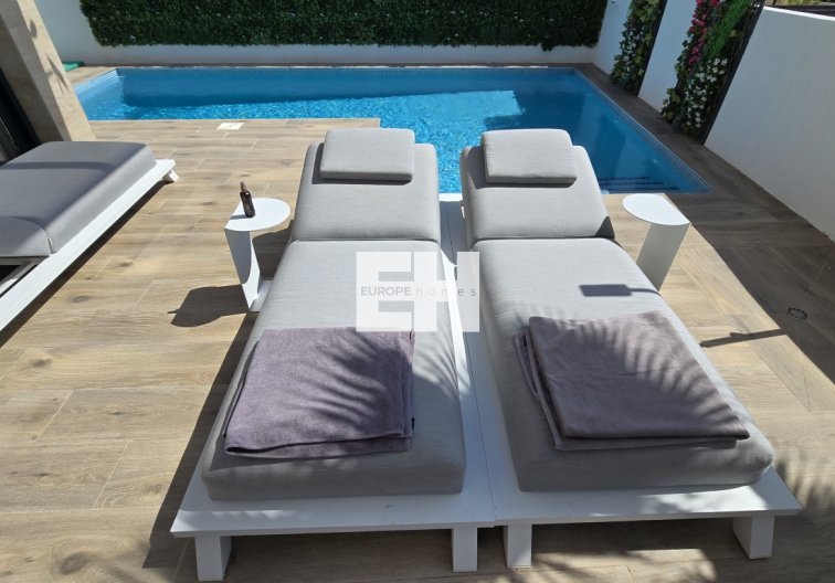 Wiederverkauf - villa - Los Montesinos - Costa Blanca