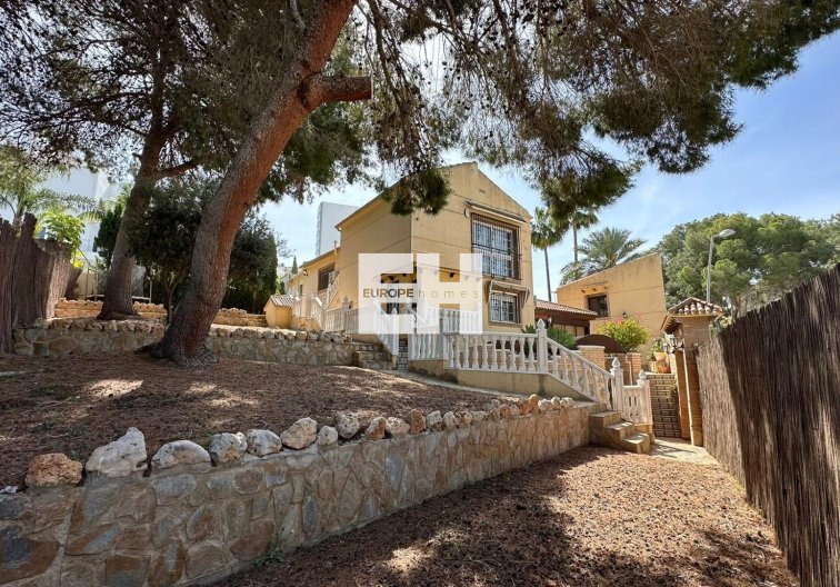 Resale - villa - Torrevieja - Los Balcones - Los Altos Del Edén