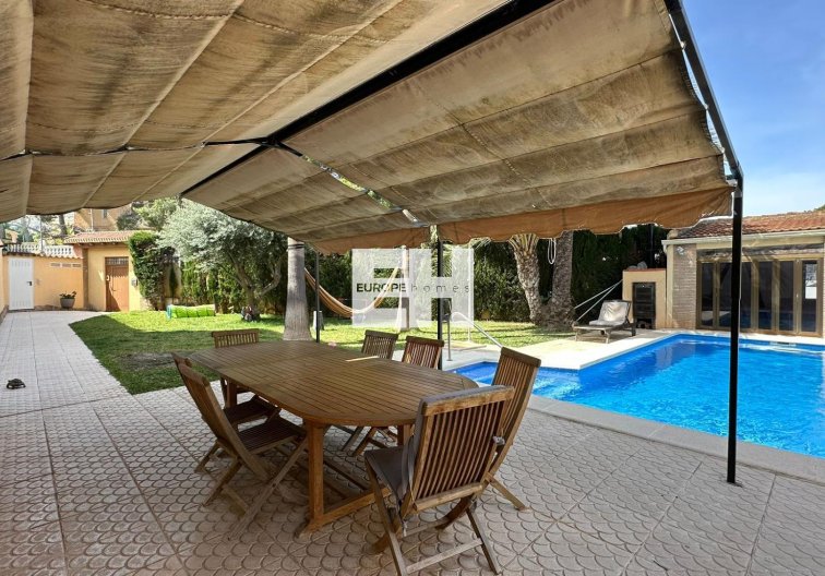 Resale - villa - Torrevieja - Los Balcones - Los Altos Del Edén