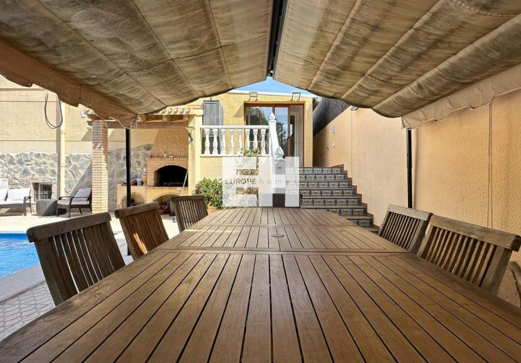 Resale - villa - Torrevieja - Los Balcones - Los Altos Del Edén