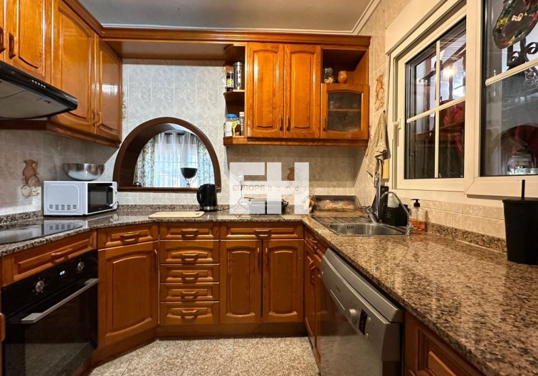 Resale - villa - Torrevieja - Los Balcones - Los Altos Del Edén