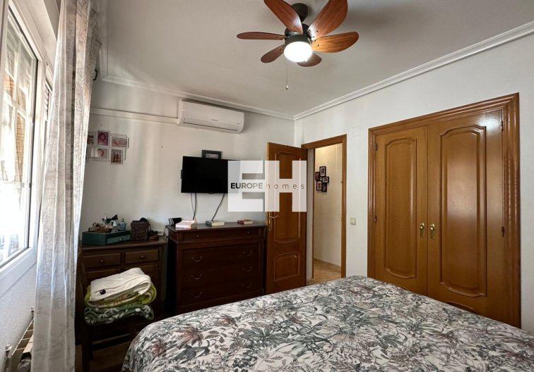 Resale - villa - Torrevieja - Los Balcones - Los Altos Del Edén