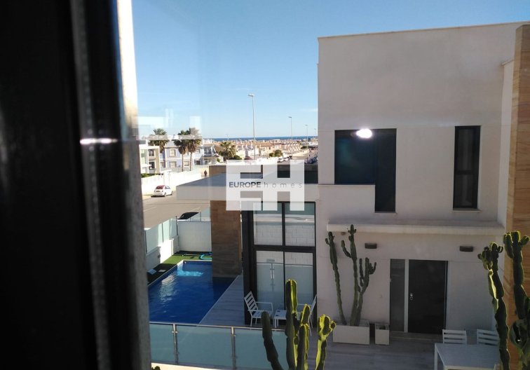 Revente - villa - Orihuela Costa - Costa Blanca