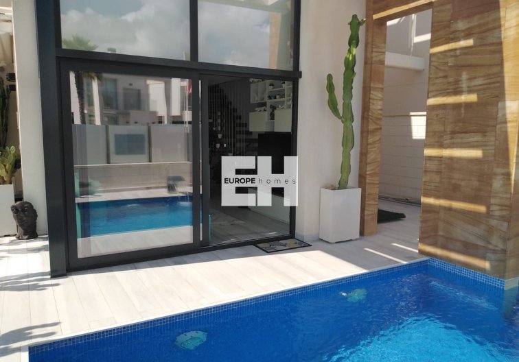 Revente - villa - Orihuela Costa - Costa Blanca