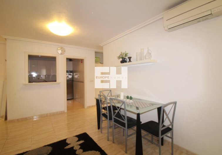Wiederverkauf - Wohnung - Torrevieja - Centro