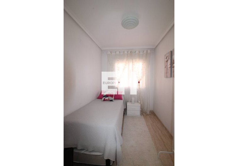 Wiederverkauf - Wohnung - Torrevieja - Centro