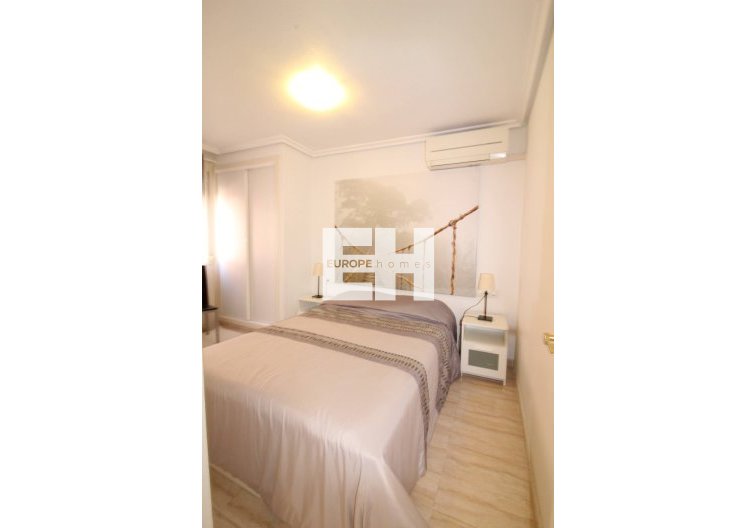 Wiederverkauf - Wohnung - Torrevieja - Centro