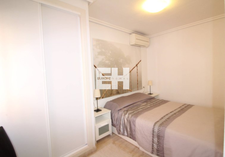 Wiederverkauf - Wohnung - Torrevieja - Centro