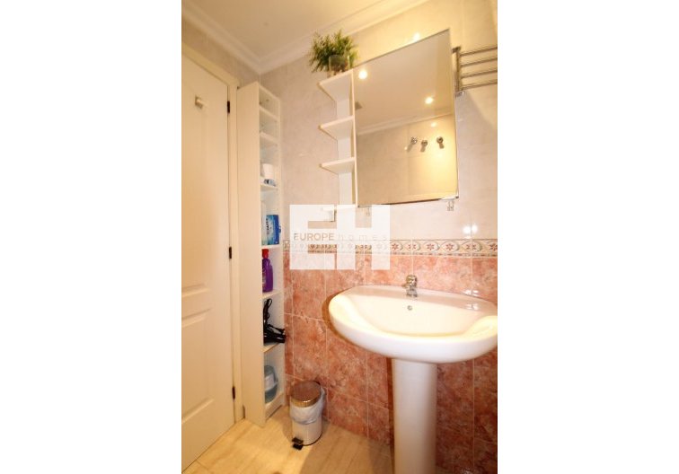 Wiederverkauf - Wohnung - Torrevieja - Centro