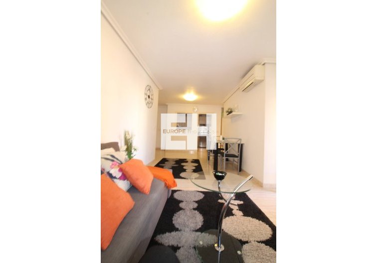 Wiederverkauf - Wohnung - Torrevieja - Centro