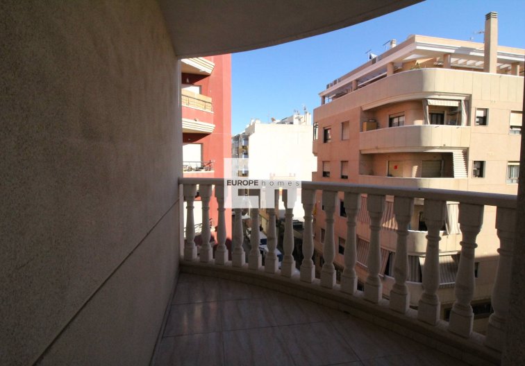 Wiederverkauf - Wohnung - Torrevieja - Centro