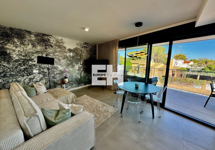 Segunda mano - Apartamento  - Dehesa de Campoamor - Costa Blanca