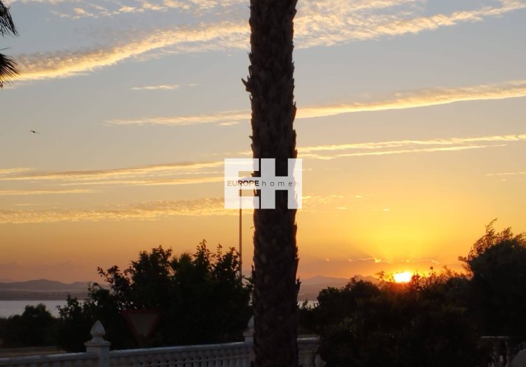 Wiederverkauf - villa - Torrevieja - La Siesta - El Salado - Torreta