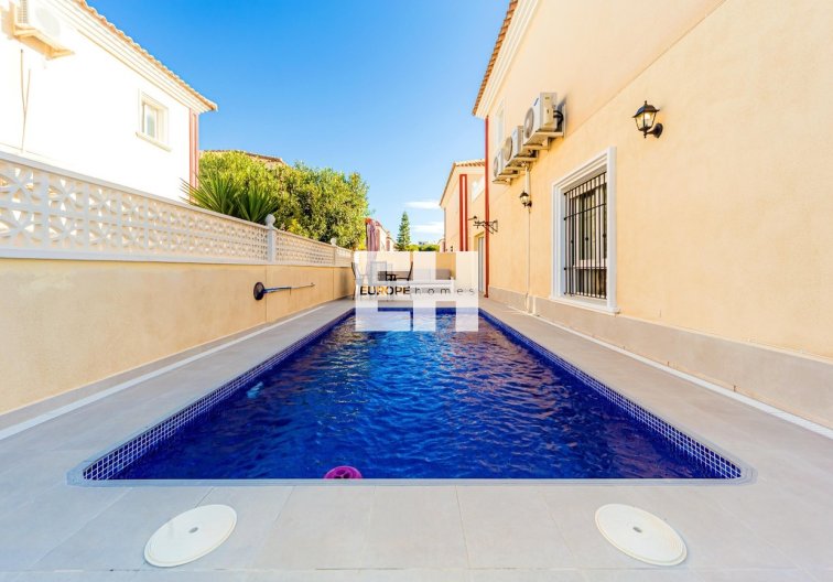 Herverkoop - Duplex - Dehesa de Campoamor - Costa Blanca