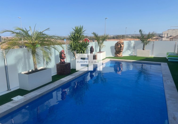 Wiederverkauf - villa - Los Montesinos - Costa Blanca