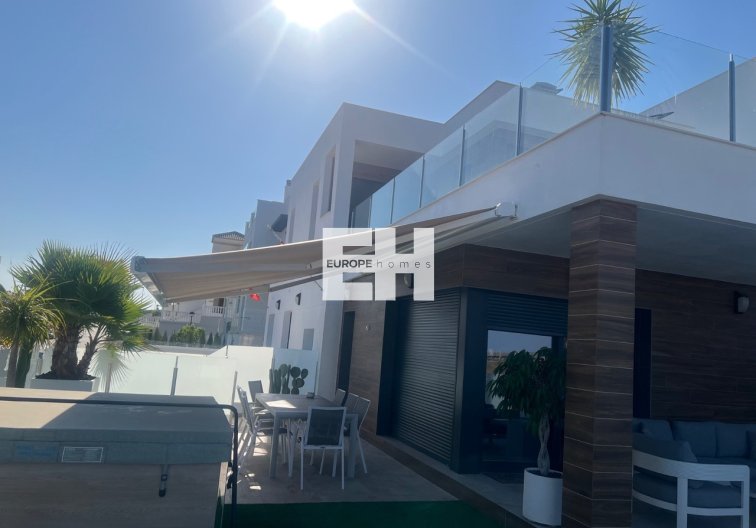 Wiederverkauf - villa - Los Montesinos - Costa Blanca
